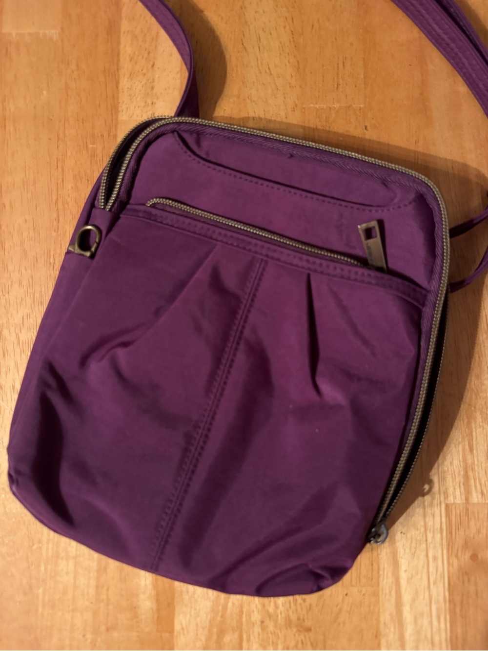 Travelon Adjustable Strap Crossbody Bag